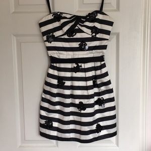 BCBG MAXAZRIA Strapless Dress